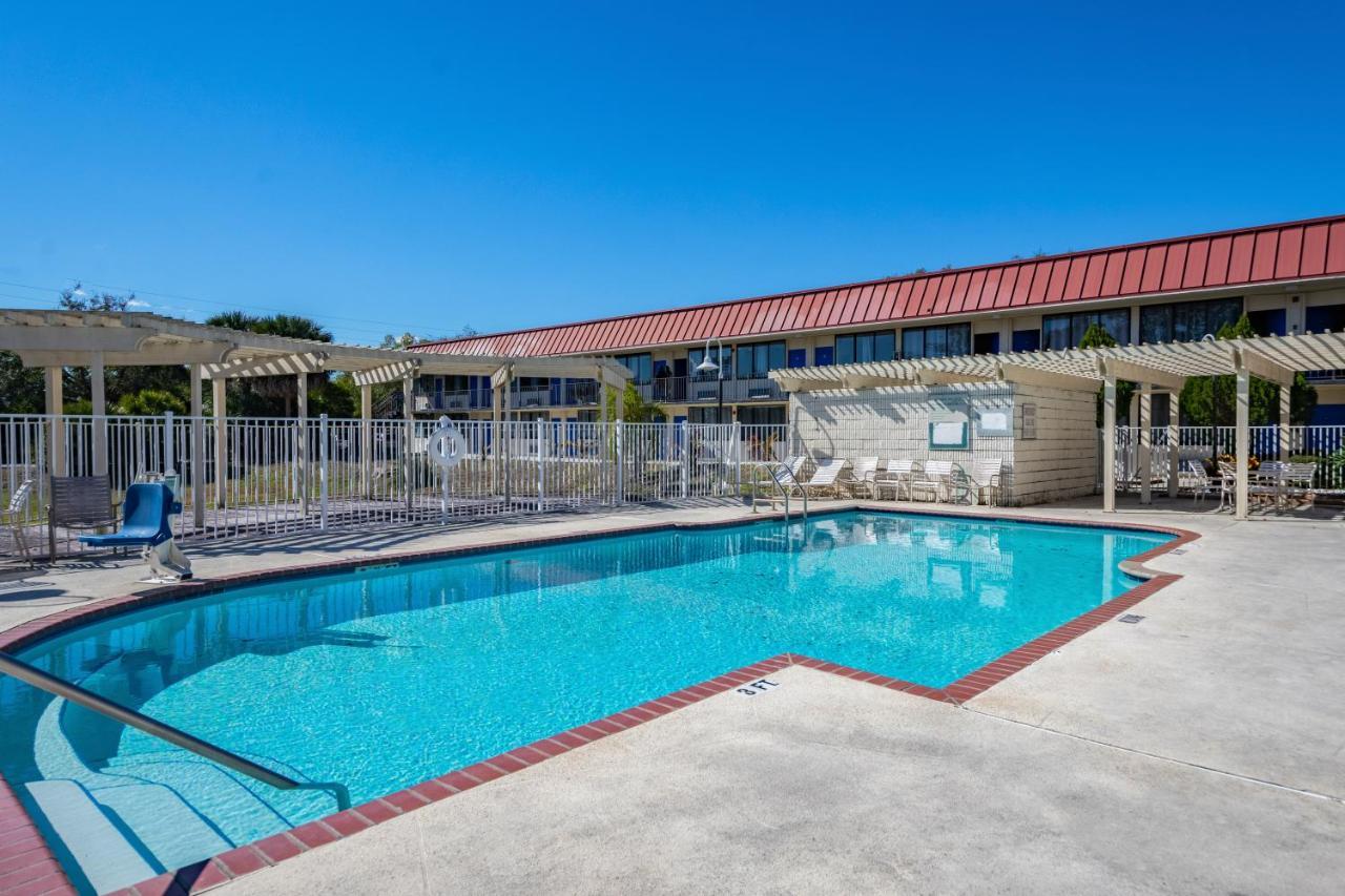 Econo Lodge Palm Harbor - Clearwater Exterior foto