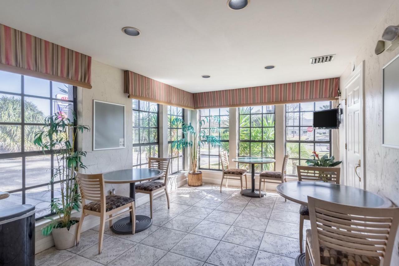 Econo Lodge Palm Harbor - Clearwater Exterior foto